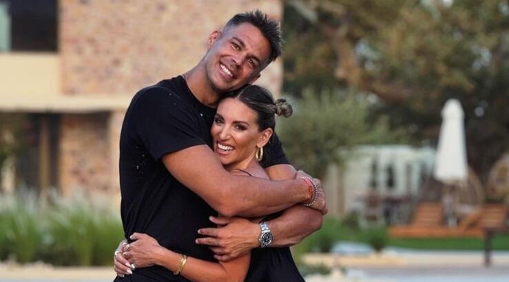 Bruno Cerella: Οι ελληνικές λέξεις που είπε on camera στην πρώτη του εμφάνιση στην Αθήνα με την Οικονομάκου