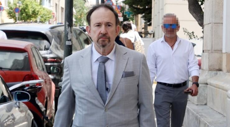 Γιάννης Παπαμιχαήλ: Το σπάνιο στιγμιότυπο με τους γονείς του για τα γενέθλιά του [εικόνα]