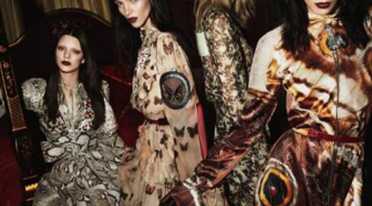 H Kendall Jenner στην τελευταία καμπάνια του οίκου Givenchy 