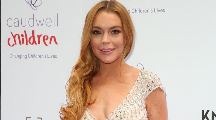 Lindsay Lohan: Ο Έλληνας τραγουδιστής που τη ξετρέλανε και το εξέφρασε δημόσια!