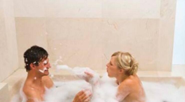 Πώς μιλάμε στον σύντροφο για τη δυσοσμία του; 