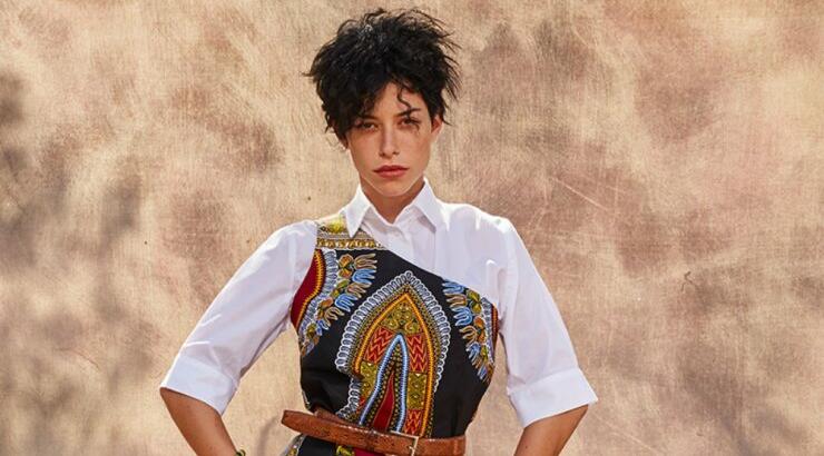 Αποκαλυπτικό ατύχημα της Ειρήνης Στεριανού. Κατέβηκε η μπλούζα της στον αέρα ελληνικής εκπομπής και φάνηκαν όλα