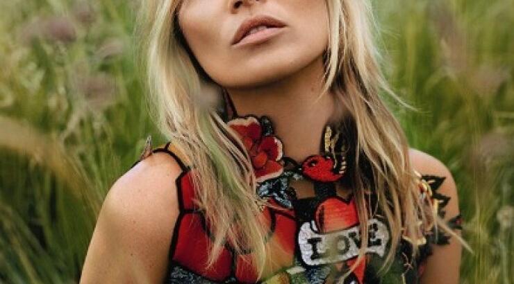 H Kate Moss στο εξώφυλλο του Another Magazine