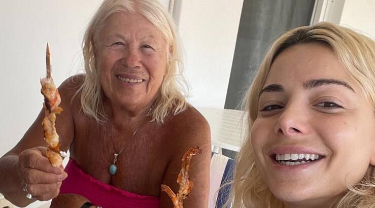 Josephine: Συγκινεί με το πρώτο μήνυμα μετά τον ξαφνικό θάνατο της γιαγιάς της