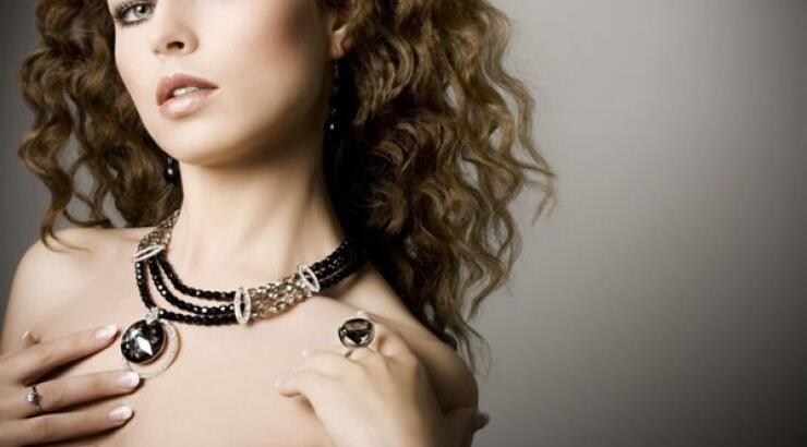 7 μυστικά για να δείχνετε νεότεροι 