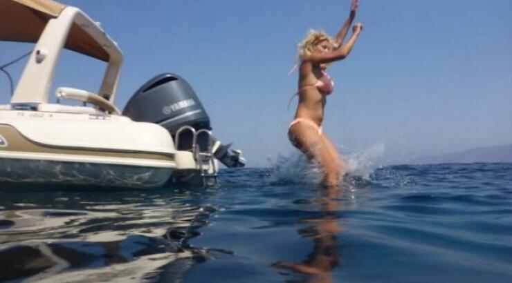 Οι βουτιές της Ελένης