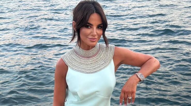 Ramona Filip: Βρίσκεται στο Λονδίνο και σου δείχνει το απόλυτο color trend της σεζόν