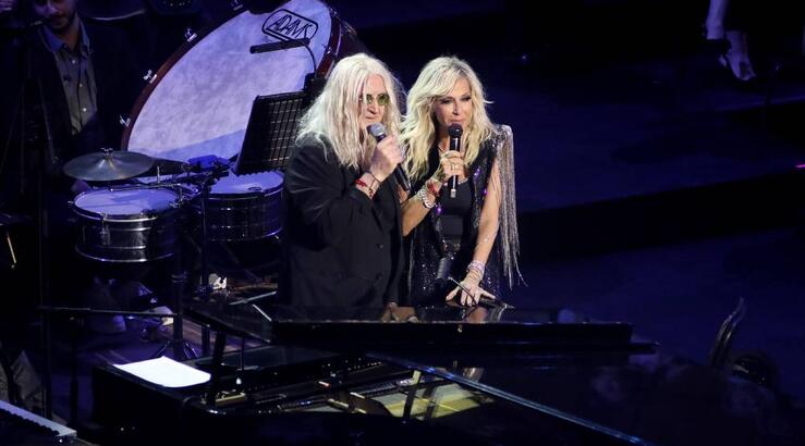 Νίκος Καρβέλας: Μιλάει για τη γνωριμία του με την Άννα Βίσση [βίντεο] 