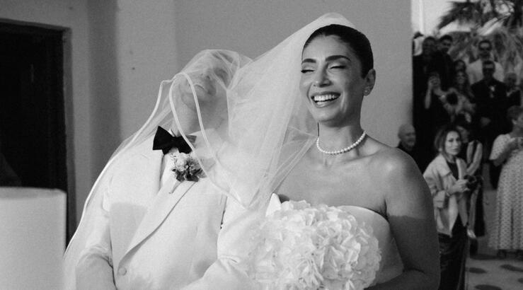 Νάσια Σιαηλά: Το δεύτερο bridal look της είχε τη λάμψη που απαιτεί ένα wedding party