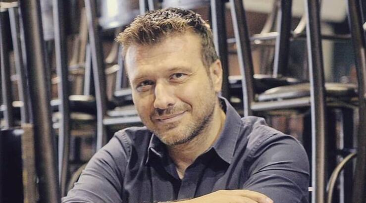 Γιάννης Πλούταρχος: Βραδινή έξοδος στη Λευκωσία με τον μικρότερο γιο του Κωνσταντίνο [εικόνες]