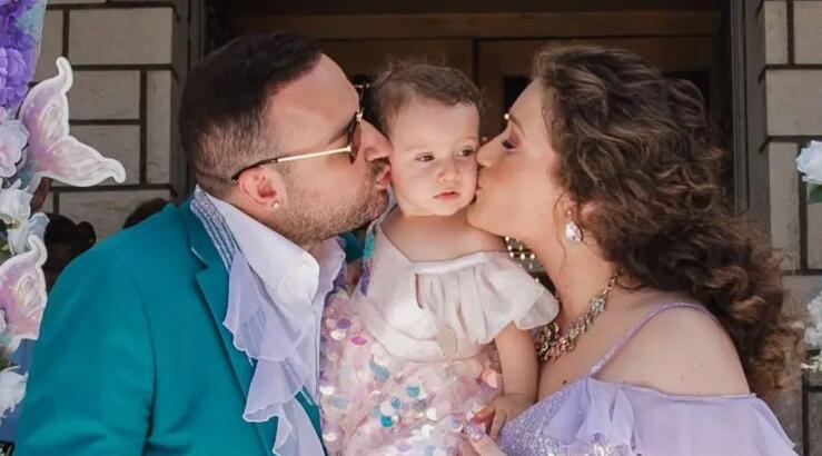 Ιλάειρα – Μαυρίκιος: «Τα ψάρια στην τούρτα της βάφτισης ήταν δικά μας» [βίντεο]