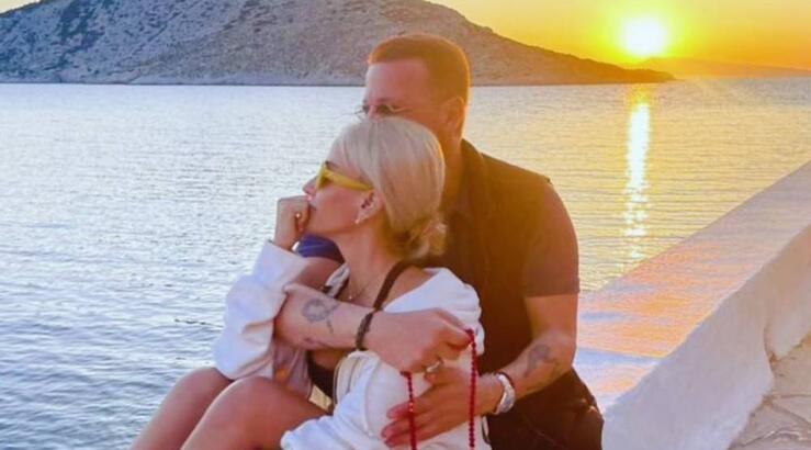 Τσουρούλλης – Γιολίτη: Επιδόθηκαν στα αγαπημένα τους θαλάσσια σπορ στον Πρωταρά [βίντεο]