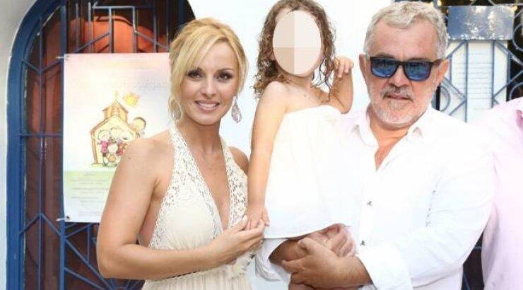 Πέγκυ Ζήνα - Γιώργος Λύρας: Το φωτογραφικό άλμπουμ της βάφτισης της κόρης τους