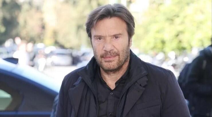  Στράτος Τζώρτζογλου: Μας έδειξε τον άγνωστο μεγάλο του αδερφό [εικόνα]