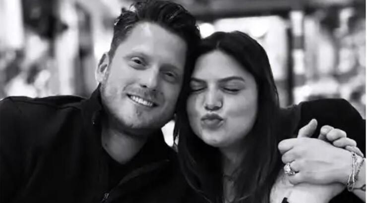 Δανάη Μπάρκα: Η τρυφερή στιγμή με τον σύντροφο της σε δείπνο [εικόνα]