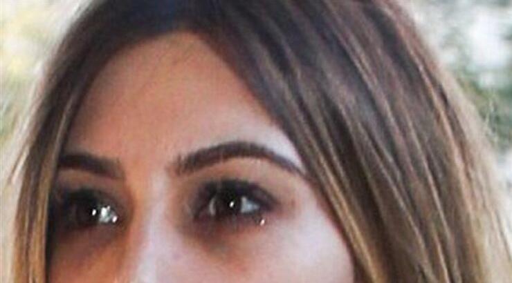 Οι τεράστιοι μαύροι κύκλοι από τα ξενύχτια μαρτυρούν, πως το μωρό της την κρατάει άυπνη!