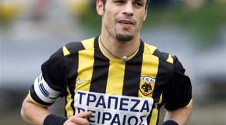 Ένταλμα σύλληψης και για τον Ντέμη Νικολαϊδη