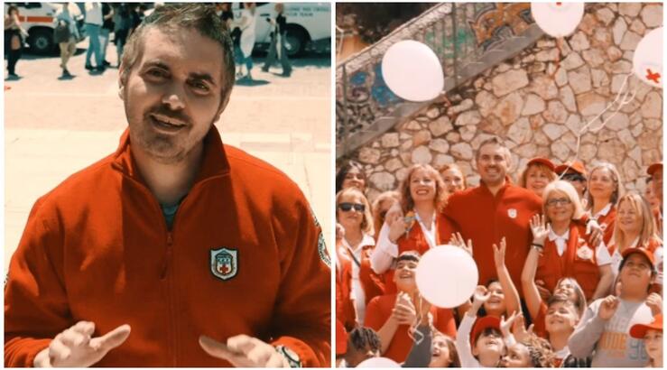 Χατζηγιάννης: Σε κεντρικούς δρόμους της Αθήνας ερμηνεύει επιτυχία του μαζί με μαθητές για καλό σκοπό