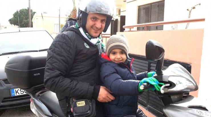 Κωνσταντίνος Κωνσταντίνου: Οδηγώντας την μηχανή με τον γιο του