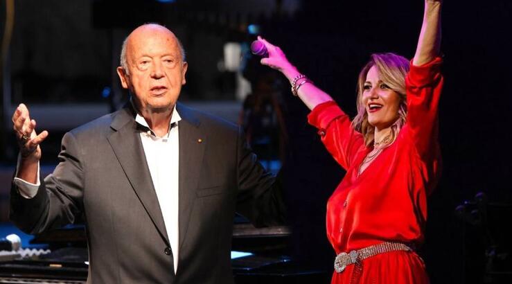 Δέσποινα Ολυμπίου: «Ο Μίμης Πλέσσας με παρακίνησε να συνεργαστώ με τον Χατζηγιάννη» [βίντεο]