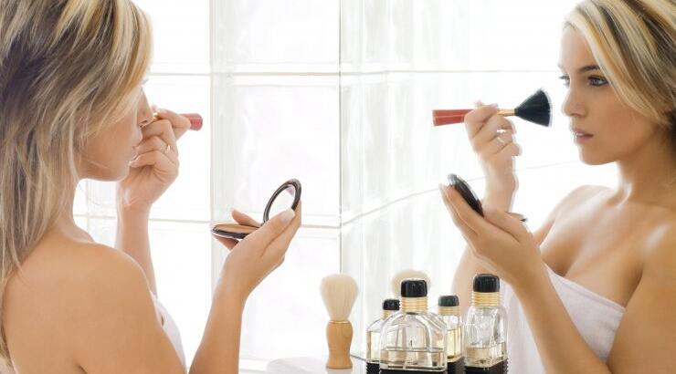 4 λάθη που κάνουμε στο μακιγιάζ 
