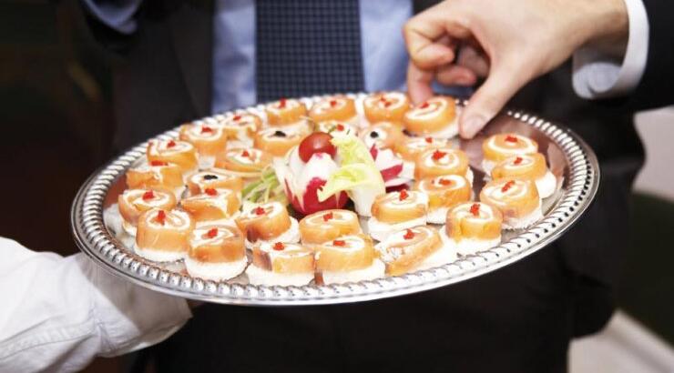 Γαμήλιο catering: πώς να μειώσεις το κόστος