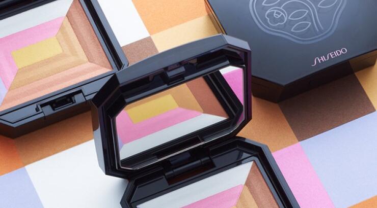 Shiseido, 7 Lights Powder Illuminator: Αναδείξτε την φρεσκάδα και ζωντάνια της επιδερμίδας σας