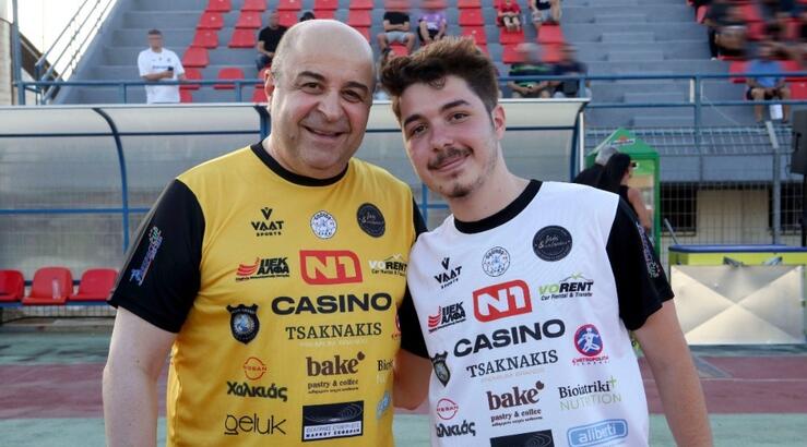 Μάρκος Σεφερλής: Ο γιος του, Χάρης, του εύχεται γα τα γενέθλιά του [εικόνα]