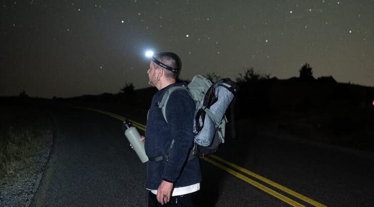 Τέμπη: Ο Έλληνας ηθοποιός που έχασε τη μητέρα του μιλάει πρώτη φορά και συγκλονίζει