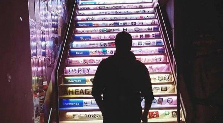 Ηθοποιός για το star system της Κύπρου δηλώνει: “Nα κάτσουν την μάππα χαμαί”