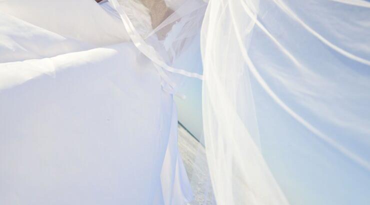 4 πράγματα που πρέπει να γνωρίζετε πριν πάτε για νυφικό 