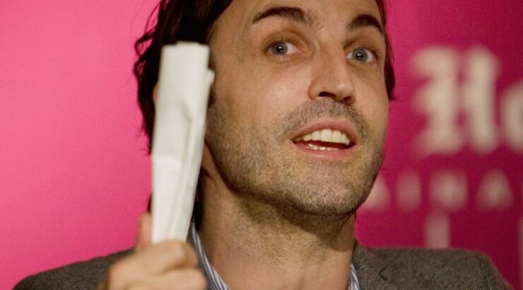 Ο οίκος Balenciaga τάσσεται κατά της ανορεξίας