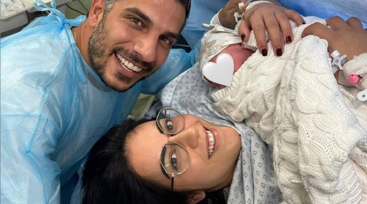 Άλκης – Δέσποινα: Η τρυφερή φωτογραφία του νεογέννητου γιου τους στο σπίτι 