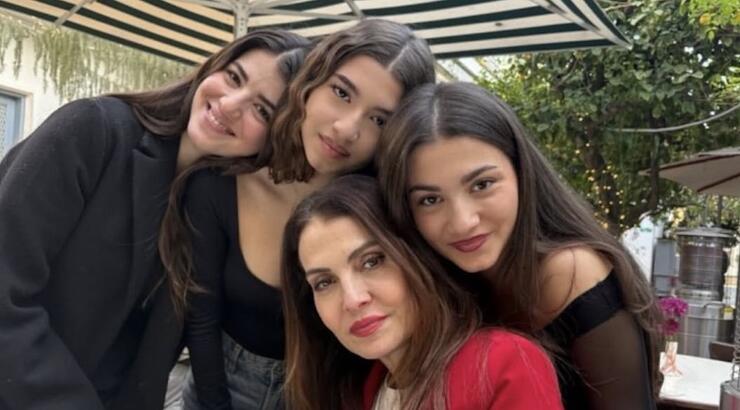 Xριστίνα Παυλίδου: Γιόρτασε τα 55α γενέθλια της σε εστιατόριο με τα παιδιά της [εικόνες]