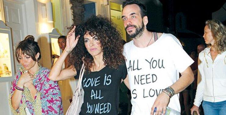 Σολωμού - Μουζουράκης: Γάμος σαν παραμύθι!