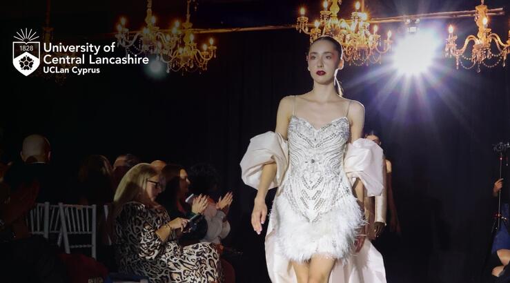 Εντυπωσίασε το Fashion Christmas Catwalk του Inner Wheel Club Larnaca – Kition και του Πανεπιστημίου UCLan Cyprus