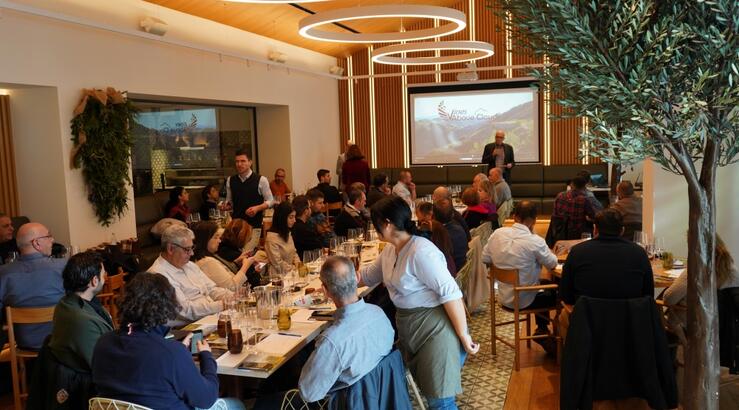 Εκδήλωση  για την συνεργασία “Vines Above Clouds” και των αμπελώνων Τροόδους