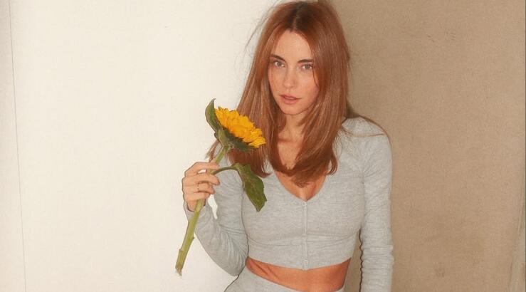 Δούκισσα Νομικού: Η κομψή απόχρωση που επέλεξε για το μανικιούρ της