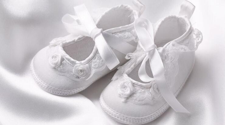 Σαρανταεξάχρονη η μεγαλύτερη μητέρα που γέννησε με εξωσωματική 