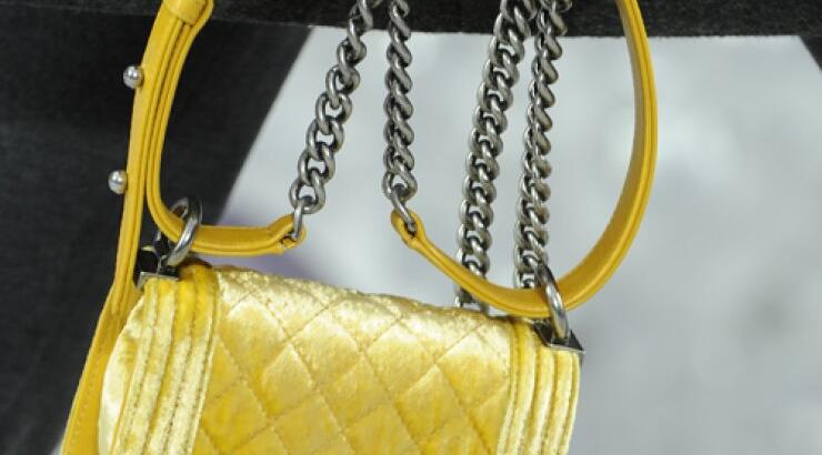 Αναρωτιέσαι γιατί μία τσάντα Chanel κοστίζει παραπάνω από μερικά μηνιάτικα; 