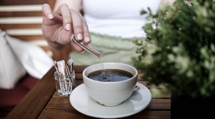 Η nutritionist σου λέει όλα όσα πρέπει να γνωρίζεις για το γλυκαντικό στέβια