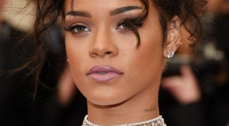 Η ιστορία του choker: Ποια είναι η προέλευση του πιο hot καλοκαιρινού αξεσουάρ; 