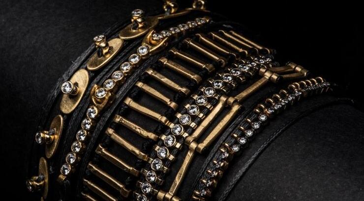 H τέχνη του κοσμήματος by Christiana Kafa