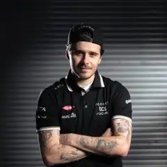 Brooklyn Beckham: Κάλυψε το tattoo του που ήταν αφιερωμένο στον πατέρα του David