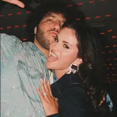 Benny Blanco: Φίλησε σε γεμάτο εστιατόριο το στήθος της Selena Gomez