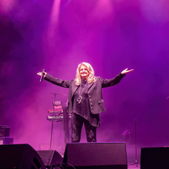 Πέθανε η Bonnie Tyler σε ηλικία 75 ετών