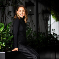 Natalie Portman: Μας έδειξε για πρώτη φορά την κοιλιά της λίγες μέρες πριν γεννήσει