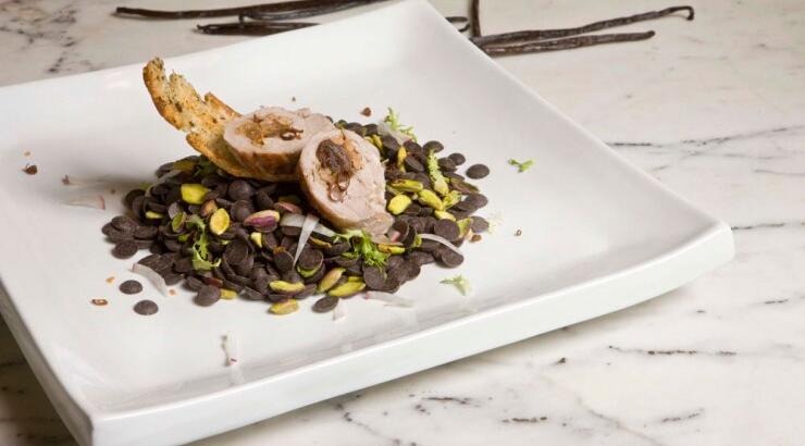 Ψαρονέφρι γεμιστό με κυδώνι, κάσιους και σαλάτα απο παντζάρια