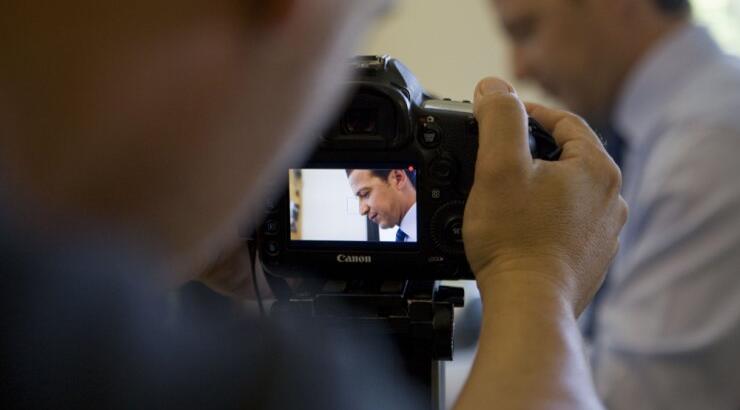 Βρεθήκαμε στο backstage των γυρισμάτων του trailer για τις "Τομές στα Γεγονότα" του ΣΙΓΜΑ