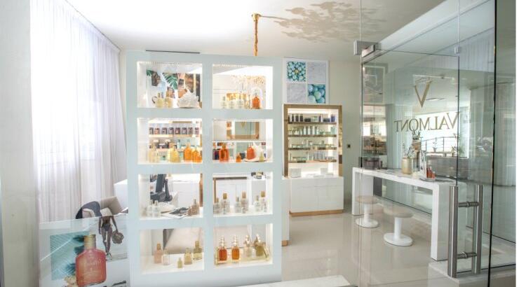 Vrissiana Beach Hotel: Απέκτησε την δικιά της Valmont Boutique & Spa